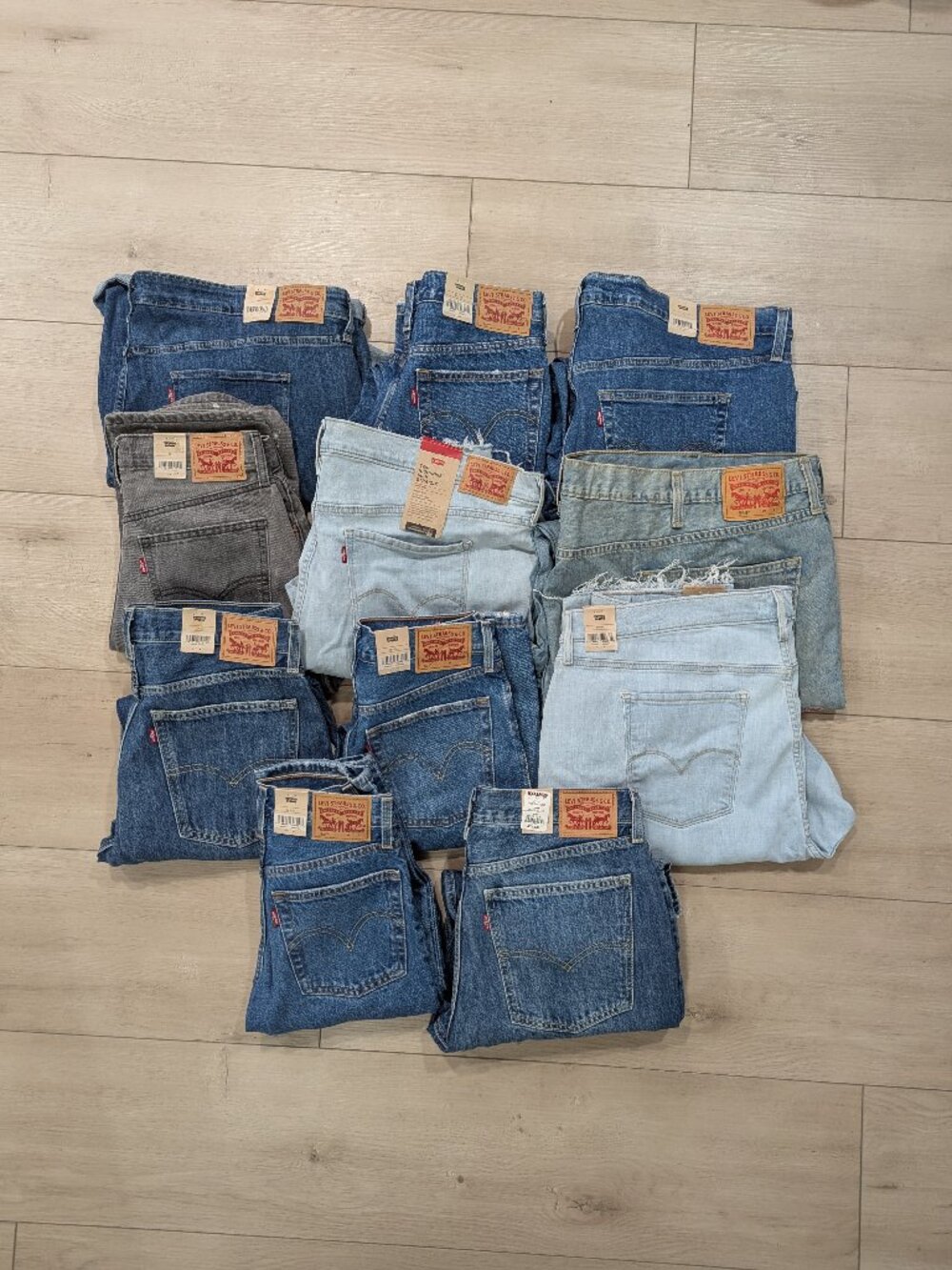 NEW Levi's Mixed Bundle Lot of 11 Jeans Demin Womens Men Various Sizes & Fit NWT